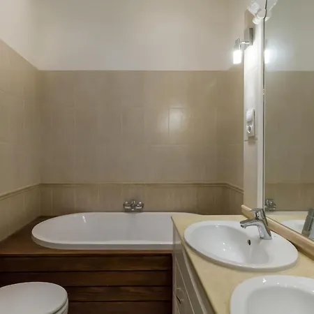 Apartment Spacious Riverside Residency - Magnificent View *