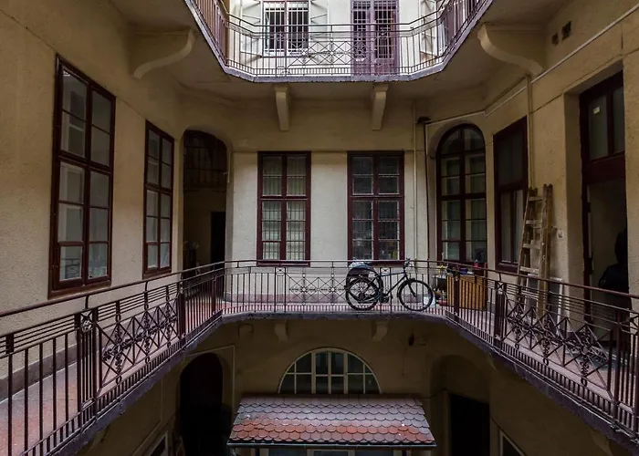 Spacious Riverside Residency - Magnificent View Budapest