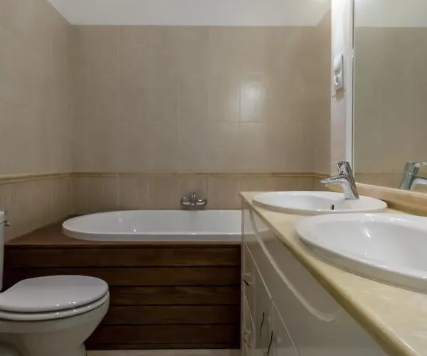 Spacious Riverside Residency - Magnificent View Appartement *